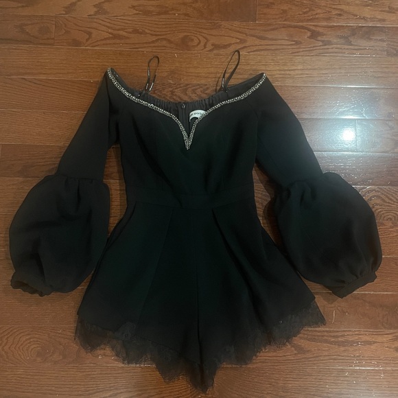 Self-Portrait Black Crepe Puff-sleeve Playsuit - Picture 9 of 10